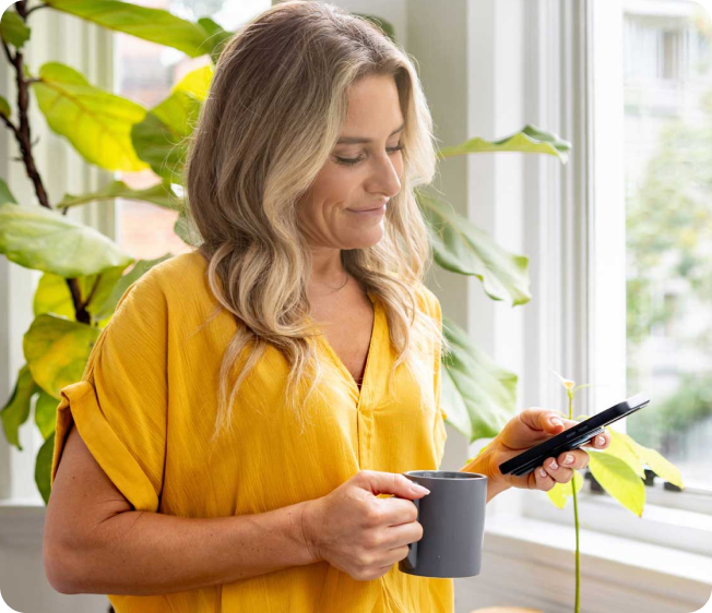 woman-phone-borderless